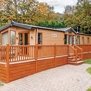 Three-Bedroom Holiday home 2